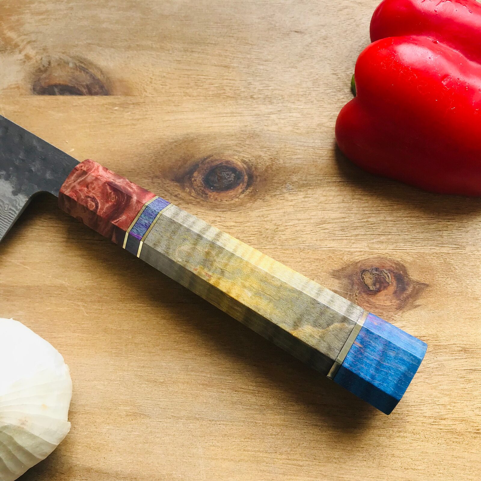 Hammer-finish kiritsuke with a stabilized wood handle